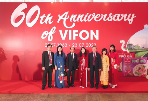 Đứng đầu thị trường Ba Lan - dấu mốc ý nghĩa nhân dịp kỉ niệm 60 năm thành lập Vifon - Ảnh 1. Suốt 60 năm qua, các thế hệ Ban lãnh đạo đã cùng nhau xây dựng VIFON trở thành doanh nghiệp hàng đầu trong ngành thực phẩm.