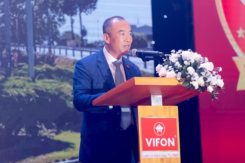 Đứng đầu thị trường Ba Lan - dấu mốc ý nghĩa nhân dịp kỉ niệm 60 năm thành lập Vifon - Ảnh 2. Ông Tào Ngọc Tú - Người Sáng lập & Chủ tịch Tập đoàn TAN-VIET International Poland - chia sẻ những thành tựu của VIFON tại thị trường Ba Lan cũng như châu Âu.