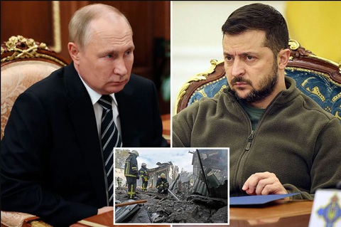 Nga và Ukraine lên tiếng về thông tin đàm phán hòa bình ở Saudi Arabia - Ảnh 1. Tổng thống Nga Vladimir Putin (trái) và Tổng thống Ukraine Volodymyr Zelensky - Ảnh: NEW YORK POST/AP, AFP, Văn phòng báo chí Tổng thống Zelensky