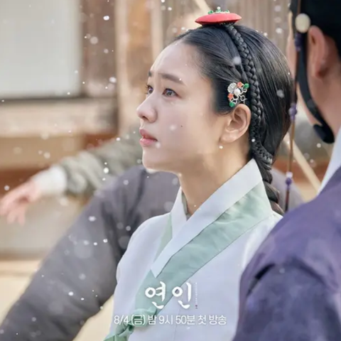 Ahn Eun Jin liên tục góp mặt trong các bộ phim đình đám những năm gần đây Ahn Eun Jin liên tục góp mặt trong các bộ phim đình đám những năm gần đây