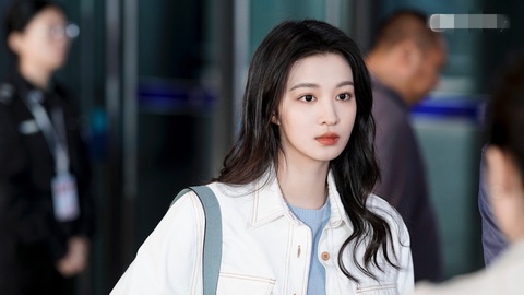 ‘Tiểu Lưu Diệc Phi’ Vương Sở Nhiên dính liên hoàn phốt chảnh choẹ gian dối - Ảnh 1. Vương Sở Nhiên đang gặp vận xui khi dính liên hoàn phốt