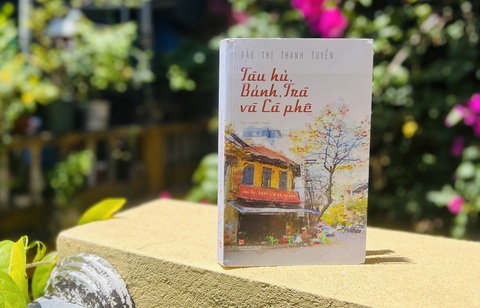 Tàu hủ, Bánh, Trà và Cà phê - Ảnh 1. Sách Tàu hủ, Bánh, Trà và Cà phê của Đào Thị Thanh Tuyền - Ảnh: Đ.L.V.