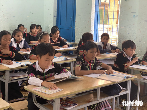 Học sinh tại huyện Krông Bông thi tuyển vào lớp 10 Trường THPT DTNT N'Trang Lơng (TP Buôn Ma Thuột, Đắk Lắk) - Ảnh: TRUNG TÂN Học sinh tại huyện Krông Bông thi tuyển vào lớp 10 Trường THPT DTNT Đam San (TP Buôn Ma Thuột, Đắk Lắk) - Ảnh: TRUNG TÂN