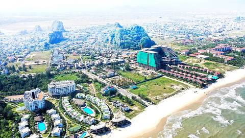 Tiền thuê đất tăng sốc, doanh nghiệp điêu đứng - Ảnh 1. Do vắng khách, thu không đủ bù chi, nhiều doanh nghiệp phải chạy khắp nơi để xoay tiền nộp tiền thuê đất, có doanh nghiệp bị cưỡng chế do không có tiền nộp - Ảnh : H.KHÁ