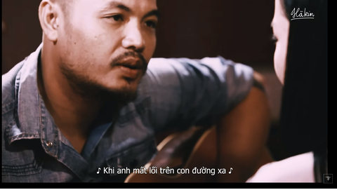 Trần Lập trong MV Mắt đen - Ảnh cắt từ MV Trần Lập trong MV Mắt đen - Ảnh cắt từ MV