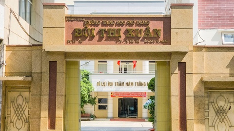 Trường THPT Bùi Thị Xuân đã nộp khoản thuế bị cưỡng chế - Ảnh 1. Trường THPT Bùi Thị Xuân (Q.1, TP.HCM) - Ảnh: T.L.