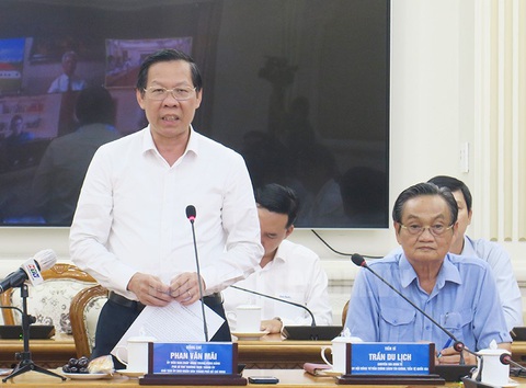 Chủ tịch Phan Văn Mãi chủ trì buổi họp đầu tiên Hội đồng tư vấn thực hiện nghị quyết 98 - Ảnh 1. Chủ tịch UBND TP.HCM Phan Văn Mãi phát biểu tại buổi họp - Ảnh: WEB THÀNH ỦY