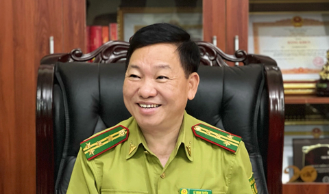 Chi cục trưởng Chi cục Kiểm lâm Hà Nội: Nên đấu giá các công trình sai phép tại Sóc Sơn - Ảnh 2. Chi cục trưởng Chi cục Kiểm lâm Hà Nội Lê Minh Tuyên - Ảnh: PHẠM TUẤN