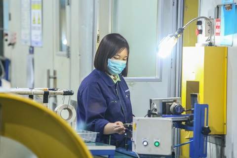 Công nhân sản xuất tại nhà máy điện tử tại Bắc Ninh - Ảnh: HÀ QUÂN Công nhân sản xuất tại nhà máy điện tử tại Bắc Ninh - Ảnh: HÀ QUÂN