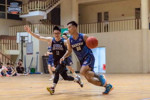 Giải bóng rổ không chuyên Hà Nội mở rộng quy mô - Ảnh 2. Ngôi sao Nguyễn Văn Thắng (Hanoi Buffaloes) góp mặt tại HBL 2023 - Ảnh: VBA
