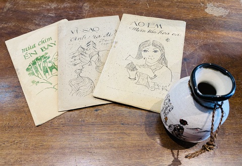 Lâm Hữu Tặng còn sưu tầm sách viết về cải lương Lâm Hữu Tặng còn sưu tầm sách viết về cải lương