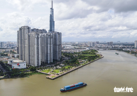Mơ về con đường ôm lấy sông Sài Gòn - Ảnh 1. Quy hoạch đường ven sông Sài Gòn qua TP.HCM không những tạo đường giao thông thủy, bộ mà còn thúc đẩy kinh tế. Theo Đề án phát triển kè sông và kinh tế dịch vụ ven sông TP.HCM giai đoạn 2020-2045 do Sở Quy hoạch Kiến trúc xây dựng, tuyến đường này sẽ giúp khai thác hiệu quả 7 khu vực có tiềm năng dọc bờ sông với quy mô 2.289ha.