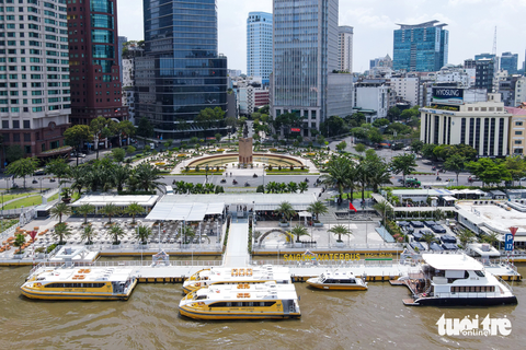 Mơ về con đường ôm lấy sông Sài Gòn - Ảnh 9. Một thời gian dài, chúng ta quay lưng vào sông, không thấy được nét đẹp của dòng sông. Những nước lân cận như Myanmar, Lào, Thái Lan… vẫn giữ được nét đẹp này khi cung điện, công trình văn hóa của họ luôn có bến sông và đường sá. Do đó tuyến đường này rất cần thiết và sẽ giúp đường sông phát triển theo.