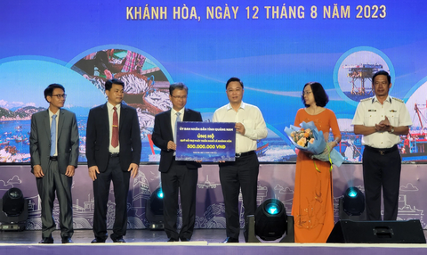 Khánh Hòa ra mắt quỹ hỗ trợ phát triển nghề cá - Ảnh 3. Hội đồng quản lý Quỹ hỗ trợ phát triển nghề cá Khánh Hòa tiếp nhận đóng góp từ các tỉnh thành, cơ quan, doanh nghiệp, tổ chức, cá nhân trong và ngoài nước - Ảnh: T.H