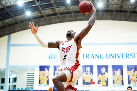 Một kỷ lục bị xô ngã tại VBA 2023 - Ảnh 1. Kentrell Barkley phá kỷ lục VBA tại TP Nha Trang - Ảnh: VBA