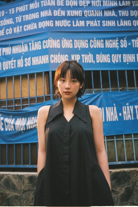 Nhan sắc 'mỹ nhân Tày' Thu Hà Ceri gây sốt ở 'Món quà của cha' - Ảnh 7. Thu Hà là người mẫu ảnh nổi tiếng trước khi thành công với diễn xuất chớm nở nhưng cô chọn sẽ gắn bó với nghệ thuật thứ bảy