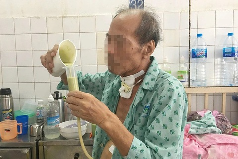 Đường làm tế bào ung thư phát triển nhanh, khó kiểm soát? - Ảnh 3. Khả năng hấp thu dinh dưỡng của người bệnh ung thư kém, dễ dẫn đến suy dinh dưỡng và chứng suy mòn - Ảnh: X.MAI