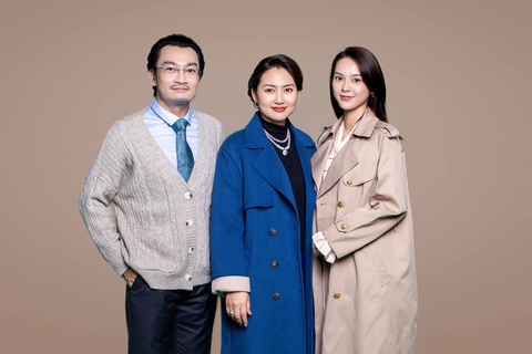 Đồng hành cùng Ngọc Lan là Trương Minh Quốc Thái, anh vào vai Quốc Tài - con trai thứ Đỗ gia. Quốc Tài là tiến sĩ nghệ thuật, có tài hội họa là giảng viên đại học. Anh là người thẳng thắn, hiếu thảo, yêu vợ thương con. Đồng hành cùng Ngọc Lan là Trương Minh Quốc Thái. Anh vào vai Quốc Tài - con trai thứ Đỗ gia. Quốc Tài là tiến sĩ nghệ thuật, có tài hội họa, là giảng viên đại học. Anh là người thẳng thắn, hiếu thảo, yêu vợ thương con.
