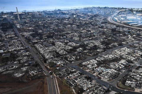 Ảnh từ trên cao cho thấy những ngôi nhà bị hỏa hoạn thiêu rụi ở Lahaina, Hawaii, ngày 10-8 - Ảnh: AFP Ảnh từ trên cao cho thấy những ngôi nhà bị hỏa hoạn thiêu rụi ở Lahaina, Hawaii, ngày 10-8 - Ảnh: AFP