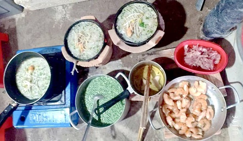 Nhớ bánh xèo xứ Quảng của má - Ảnh 1. Những chiếc bánh xèo mang dư vị ấu thơ - Ảnh N.ĐƯỚC