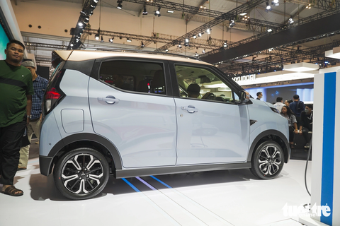 Chi tiết 'tiểu' Xpander Cross sẽ lắp ráp tại Indonesia - Ảnh 5. Mitsubishi eK X EV có kích thước nhỏ gọn, lần lượt là 3.395 x 1.475 x 1.660mm (DxRxC), chiều dài cơ sở đạt mức 2.495mm. Chiều dài và chiều rộng đều ngắn hơn mẫu Kia Morning, nhưng chiều dài cơ sở và chiều cao lại nhỉnh hơn đáng kể - Ảnh: CẤN HƯNG