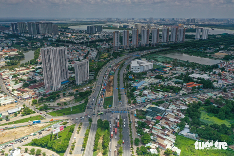 Thủ tướng cho TP.HCM chủ động điều chỉnh cục bộ quy hoạch - Ảnh 1. Thủ tướng cho UBND TP.HCM được chủ động phê duyệt điều chỉnh cục bộ quy hoạch chung xây dựng khu chức năng, quy hoạch chung đô thị và quy hoạch chuyên ngành hạ tầng kỹ thuật - Ảnh: QUANG ĐỊNH
