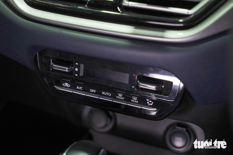 Xem Suzuki Baleno giá quy đổi từ 413 triệu đồng: Cùng phân khúc Toyota Raize, nhiều trang bị cao cấp - Ảnh 9. Hệ thống điều hòa là loại tự động một vùng