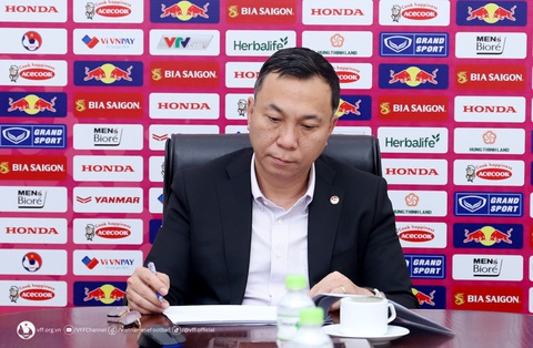 12 triệu USD tiền thưởng cho giải đấu mới của AFC - Ảnh 2. Chủ tịch VFF Trần Quốc Tuấn họp trực tuyến - Ảnh: VFF