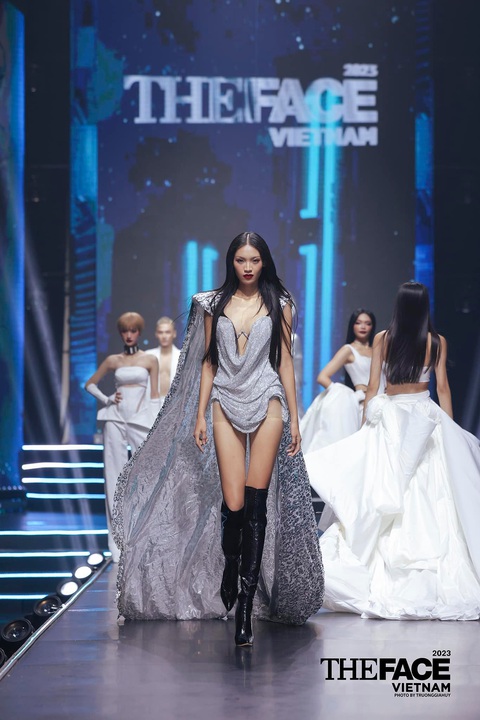 Học trò Anh Thư vừa đăng quang The Face Vietnam, bị doạ lập hội anti - Ảnh 3. Hình ảnh của Huỳnh Tú Anh trong đêm chung kết