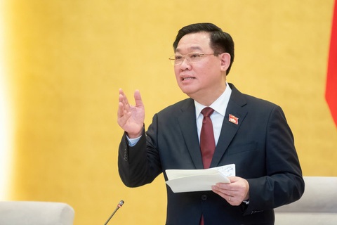 Chủ tịch Quốc hội: Viết sách chuyên khảo, được 25% phí phát hành nhưng cả năm bán được 1-2 quyền - Ảnh 1. Chủ tịch Quốc hội Vương Đình Huệ - Ảnh: GIA HÂN