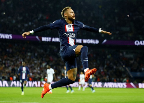 Điểm tin thể thao sáng 15-8: Neymar được ưu đãi 'khủng' ở Saudi Arabia - Ảnh 1. Neymar sẽ nhận 150 triệu euro mỗi năm ở Saudi Arabia - Ảnh: Reuters