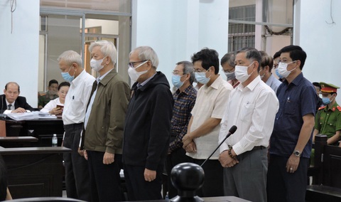 Tòa phúc thẩm tuyên y án 7 bị cáo, buộc công ty Thanh Yến nộp lại 334,5 tỉ đồng - Ảnh 1. Chỉ có một trong số 13 bị cáo trong vụ án xảy ra khi thực hiện dự án BT Trường Chính trị tỉnh Khánh Hòa vừa được tòa phúc thẩm TAND cấp cao tại Đà Nẵng chấp nhận kháng cáo - Ảnh: PHAN SÔNG NGÂN