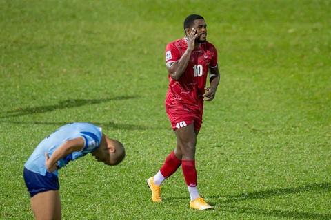 Thắng đậm đội bóng Hong Kong, Hải Phòng đi tiếp tại vòng loại AFC Champions League - Ảnh 4. Yuri Almeida ghi dấu ấn trong chiến thắng của Hải Phòng dù đá hỏng phạt đền - Ảnh: EURASIA SPORT