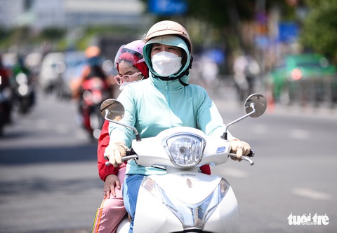 Nắng nóng ở Bắc Bộ và Trung Bộ kéo dài đến tháng 9 - Ảnh 1. Trong tháng 9, Bắc Trung Bộ và Trung Trung Bộ có khả năng xảy ra nắng nóng nhưng với cường độ giảm dần so với tháng 7 và tháng 8 - Ảnh: QUANG ĐỊNH