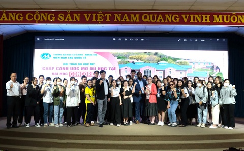 Chương trình Liên kết đại học Concord tại UFM - tiết kiệm chi phí, bằng cấp quốc tế - Ảnh 1. Đại học Concord tổ chức hội thảo du học tại Trường Đại học Tài chính - Marketing năm 2023
