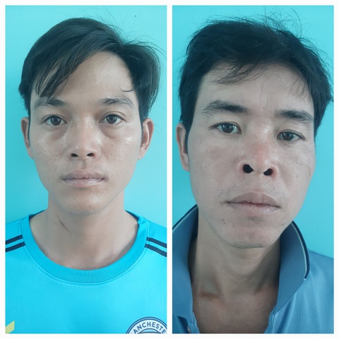 Tạm giữ hình sự hai người ở U Minh Thượng săn loài nguy cấp, quý hiếm - Ảnh 1. Công an huyện U Minh Thượng đã có quyết định tạm giữ hình sự Ngoan (trái) và Vẹn về hành vi vi phạm quy định về bảo vệ động vật nguy cấp, quý hiếm - Ảnh: TÙNG TRẦM