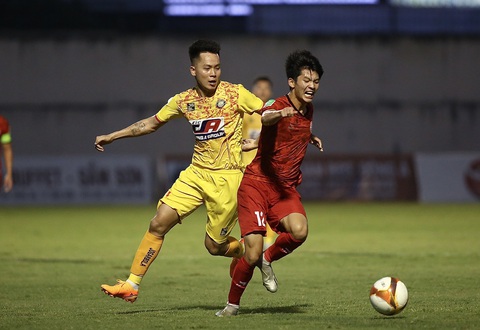 CLB PVF-CAND có nửa đội hình là cầu thủ U20 ở trận đấu với CLB Thanh Hóa - Ảnh: HOÀNG TUẤN CLB PVF-CAND có nửa đội hình là cầu thủ U20 ở trận đấu với CLB Thanh Hóa - Ảnh: HOÀNG TUẤN