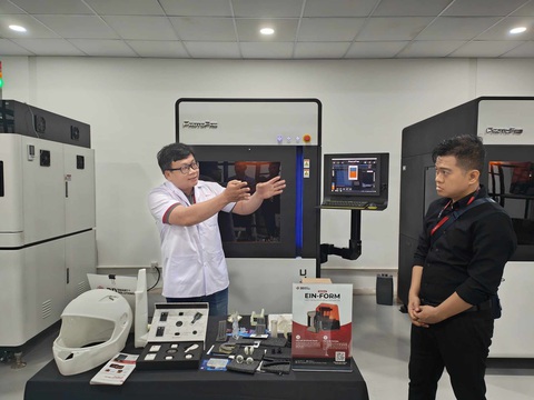 Công xưởng có nhiều loại máy in 3D với các công nghệ in khác nhau - Ảnh: ĐỨC THIỆN Xưởng có nhiều loại máy in 3D với các công nghệ in khác nhau - Ảnh: ĐỨC THIỆN