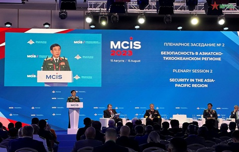 Bộ trưởng Bộ Quốc phòng Phan Văn Giang phát biểu tại MCIS-1 - Ảnh: BÁO QUÂN ĐỘI NHÂN DÂN Bộ trưởng Bộ Quốc phòng Phan Văn Giang phát biểu tại MCIS-1 - Ảnh: BÁO QUÂN ĐỘI NHÂN DÂN