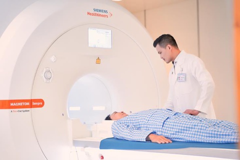 Tầm soát sớm để bảo vệ cơ thể trước nguy cơ đột quỵ - Ảnh 1. Tầm soát sớm là cách bảo vệ cơ thể trước nguy cơ đột quỵ