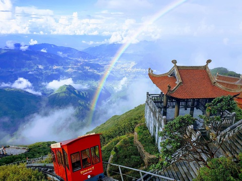 Có một “ruộng bậc thang” khác lạ nơi đỉnh trời Fansipan - Ảnh 7. Đến với đỉnh Fansipan trong mùa vàng đẹp nhất trong năm để hòa mình cùng thiên nhiên, đất trời