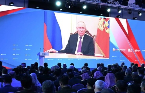 Tổng thống Nga Vladimir Putin phát biểu qua video tại Hội nghị an ninh quốc tế Matxcơva lần thứ 11 vào ngày 15-8 - Ảnh: SPUTNIK Tổng thống Nga Vladimir Putin phát biểu qua video tại Hội nghị an ninh quốc tế Matxcơva lần thứ 11 vào ngày 15-8 - Ảnh: SPUTNIK