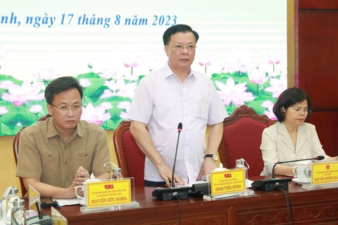 Bí thư Hà Nội: Xây đường vành đai 4 'chậm một ngày là đi rất xa' - Ảnh 4. Bí thư Thành ủy Hà Nội Đinh Tiến Dũng phát biểu kết luận - Ảnh: NGUYỄN THÀNH