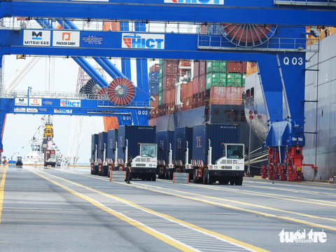 Người lao động tại doanh nghiệp thuộc Quân chủng Hải quân đạt gần 24 triệu đồng/tháng - Ảnh 4. Tổng công ty Tân Cảng Sài Gòn là đơn vị trực thuộc Quân chủng Hải quân những năm qua luôn phát triển vững mạnh, tạo nguồn thu nhập ổn định cho người lao động - Ảnh: T.THẮNG