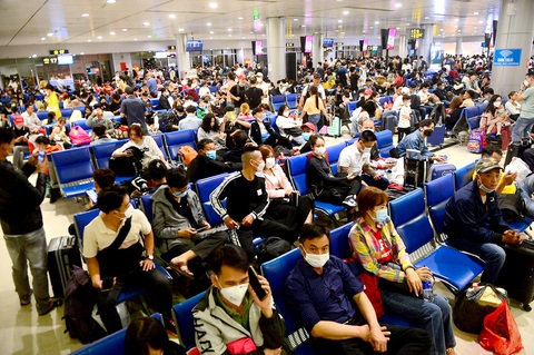 Tân Sơn Nhất được kỳ vọng sẽ hết ùn tắc khi nhà ga T3 Tân Sơn Nhất dự kiến được đưa vào khai thác từ năm 2025 - Ảnh: QUANG ĐỊNH Tân Sơn Nhất được kỳ vọng sẽ hết ùn tắc khi nhà ga T3 Tân Sơn Nhất dự kiến được đưa vào khai thác từ năm 2025 - Ảnh: QUANG ĐỊNH