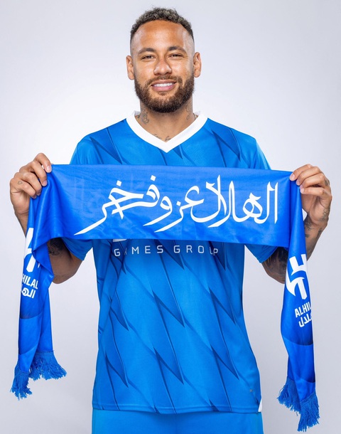 'Những đòi hỏi xa xỉ' của Neymar để chuyển đến Saudi Arabia - Ảnh 1. Neymar chính thức ra mắt cùng CLB Al-Hilal -Ảnh: Reuters
