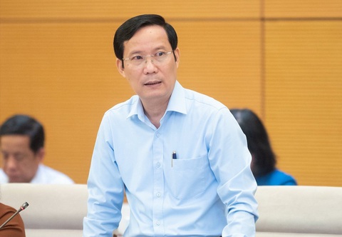 Đề xuất hoãn xuất cảnh chủ doanh nghiệp trốn đóng bảo hiểm xã hội: Có tự lấy đá ghè chân? - Ảnh 1. Ông Phạm Tấn Công - Ảnh: GIA HÂN