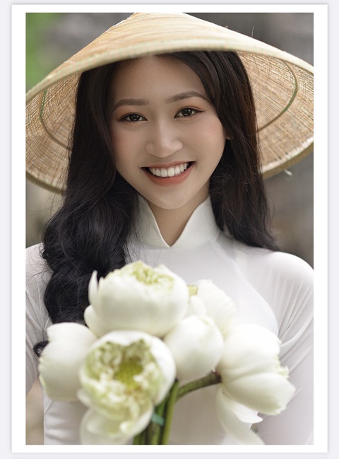 Thí sinh Phạm Thị Yến (sinh năm 2000, chiều cao 172cm, số đo: 80-66-92) hiện đang sinh sống và làm việc tại Thành Phố Hồ Chí Minh. Công việc chính là mẫu ảnh và người mẫu tự do đã giúp Phạm Thị Yến tự tin hơn trong cuộc sống nhưng Yến tự thấy mình còn nhiều thiếu sót. Đến với Miss Earth Vietnam 2023, Phạm Thị Yến mong muốn được trải nghiệm và phát triển hơn về bản thân. Thí sinh Phạm Thị Yến (sinh năm 2000, chiều cao 172cm, số đo: 80-66-92) hiện đang sinh sống và làm việc tại TP.HCM. Công việc chính là mẫu ảnh và người mẫu tự do đã giúp Phạm Thị Yến tự tin hơn trong cuộc sống, nhưng Yến tự thấy mình còn nhiều thiếu sót. Đến với Miss Earth Vietnam 2023, Phạm Thị Yến mong muốn được trải nghiệm và phát triển hơn về bản thân.