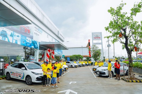 Vios 2023 khoe diện mạo bắt mắt trong sự kiện Roadshow 2023 - Ảnh 1. Vios 2023 khoe diện mạo bắt mắt trong sự kiện Roadshow 2023 - Ảnh 1.