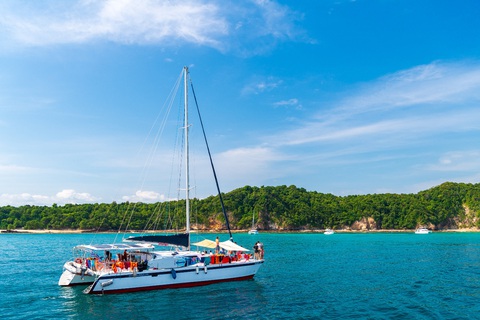 Thái Lan - lựa chọn du lịch MICE ưa thích của doanh nghiệp Việt Nam - Ảnh 2. Bãi biển Phuket - Nguồn: Tổng cục Du lịch Thái Lan